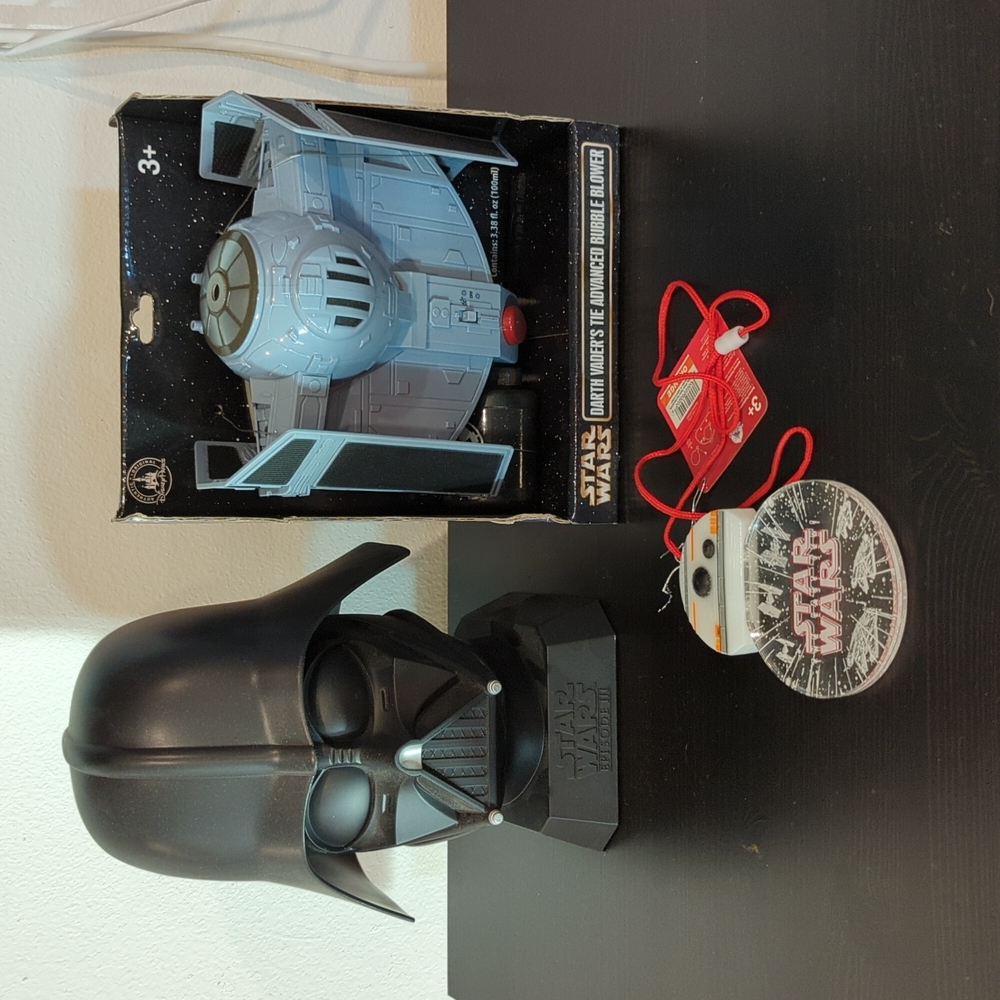 Disney Star Wars Darth Vader Bubble Blower, Vader Head Figure, BB-8 Lanyard